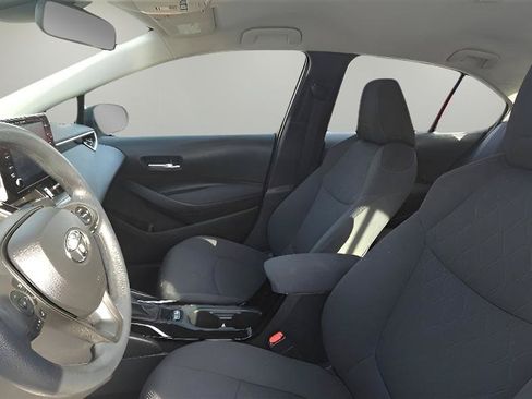 Used 2020 Toyota Corolla LE w/ LE Convenience Package FWD image 9