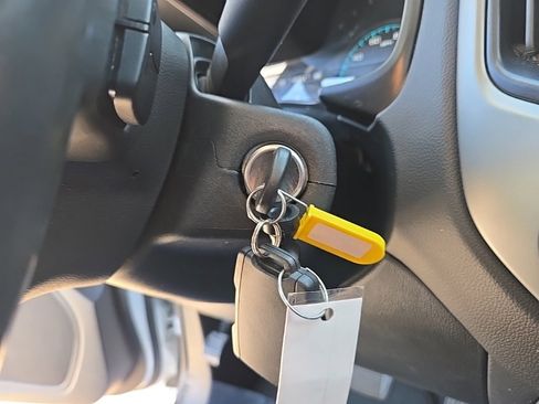 Used 2021 Chevrolet Colorado LT w/ Safety Package image 24