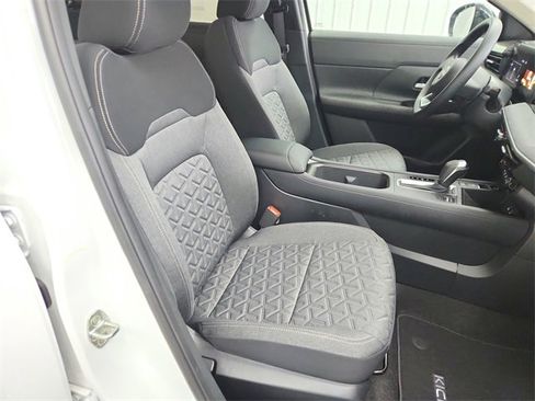 New 2026 Nissan Kicks SV w/ SV Premium Package image 36