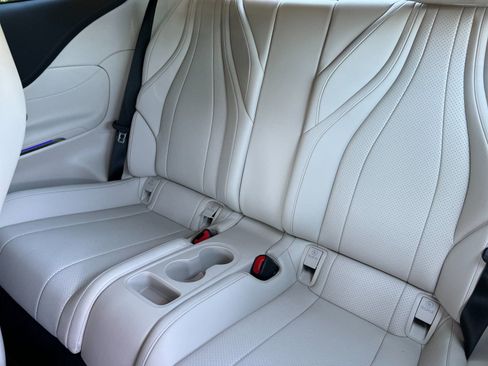 Certified 2024 Mercedes-Benz CLE 300 4MATIC Coupe image 9