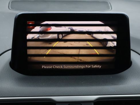 Used 2018 MAZDA MAZDA3 Sport image 21