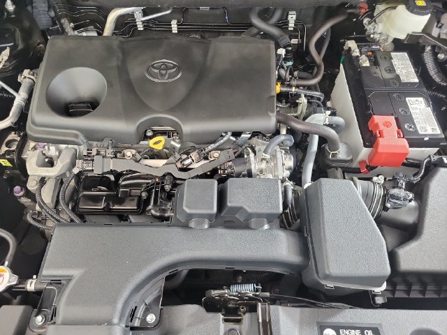 Used 2024 Toyota RAV4 XLE w/ Convenience Package FWD image 12