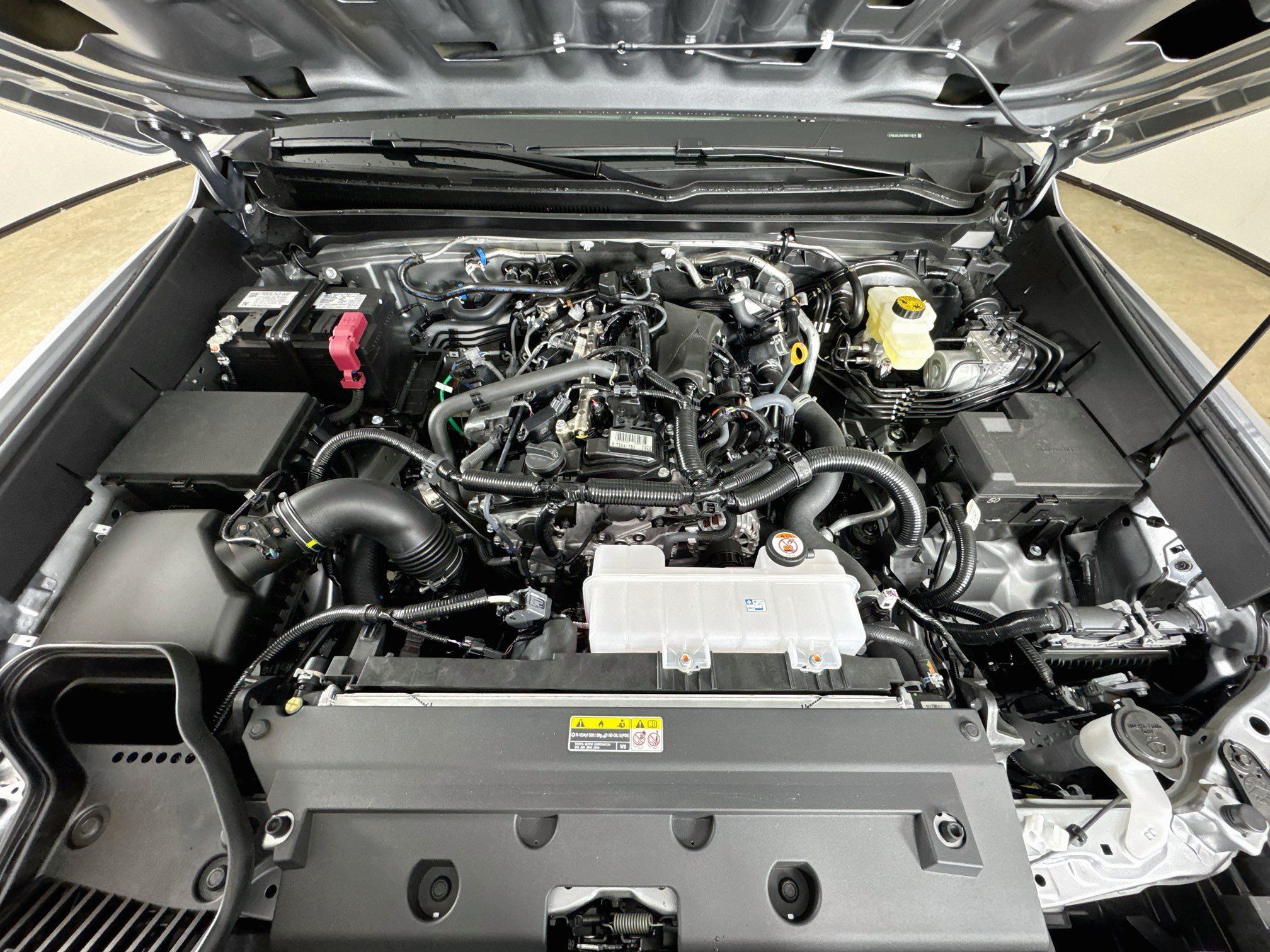 Certified 2026 Toyota Tacoma SR5 AWD/4WD image 24