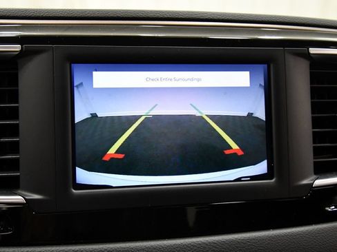 Used 2022 Chrysler Voyager LX FWD image 23