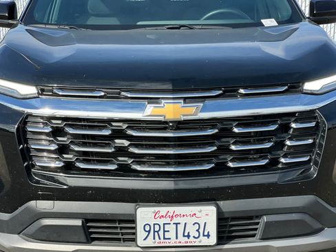 Used 2025 Chevrolet Equinox LT AWD/4WD image 15