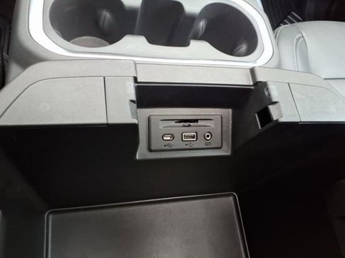 Used 2020 Chevrolet Silverado 1500 LT Trail Boss AWD/4WD image 25