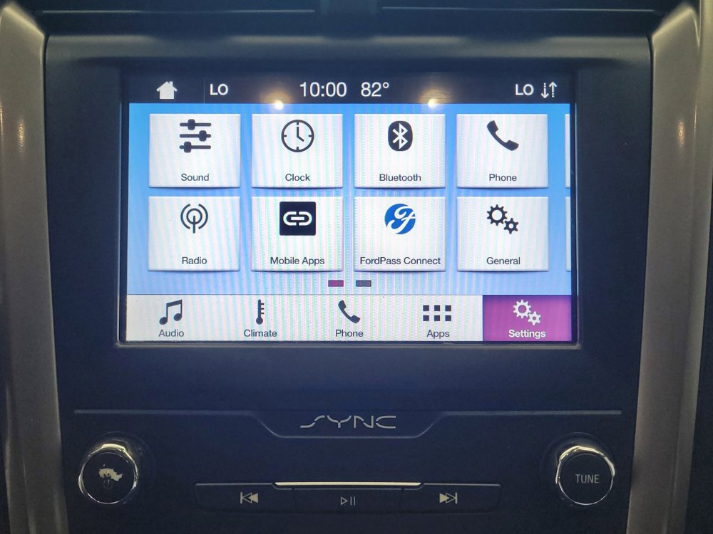 Used 2019 Ford Fusion SE FWD image 25