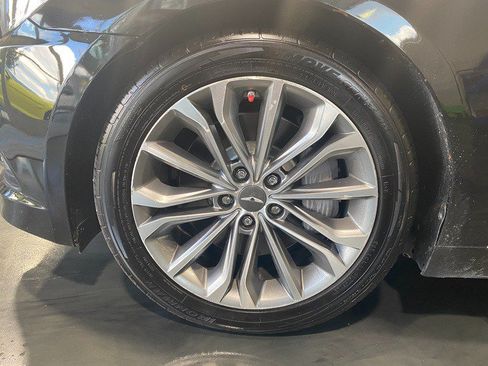 Used 2017 Genesis G80 3.8 w/ Option Group 02 RWD image 10