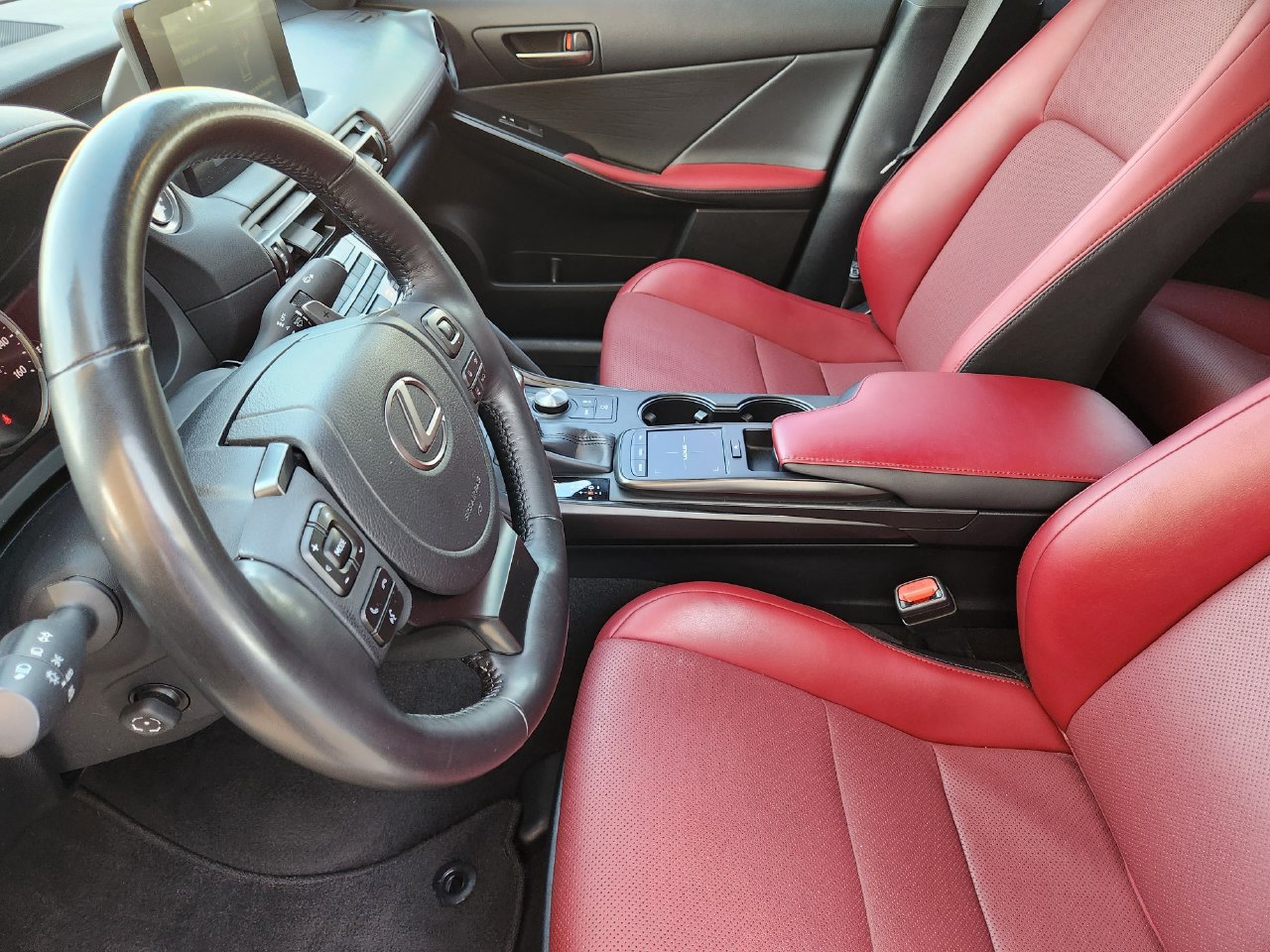 Used 2023 Lexus IS 300 AWD w/ Premium Package image 12