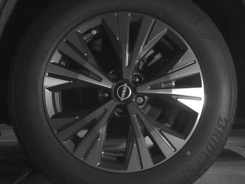 Used 2023 Nissan Rogue SV FWD image 13