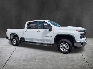 Used 2025 Chevrolet Silverado 2500 LT w/ Convenience Package AWD/4WD video 2
