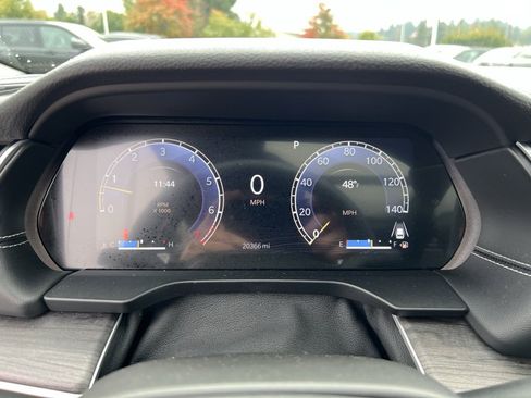 Used 2023 Jeep Grand Cherokee L Limited w/ Luxury Tech Group II image 22