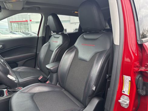 Used 2017 Jeep Compass Trailhawk image 13