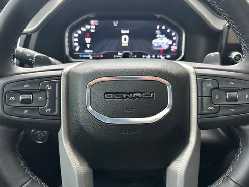 Used 2025 GMC Sierra 1500 Denali image 23