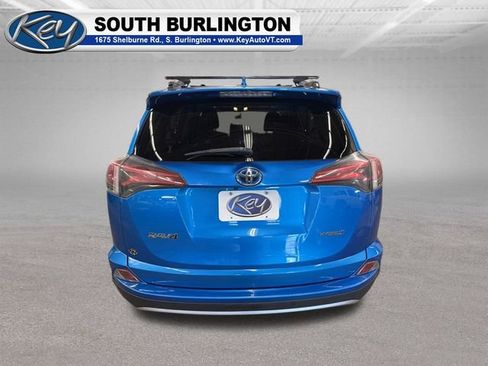 Used 2018 Toyota RAV4 LE AWD/4WD image 6