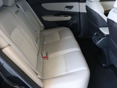 Used 2024 Nissan Ariya AWD image 37