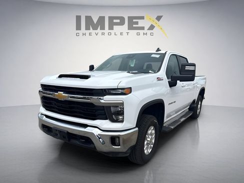 Used 2025 Chevrolet Silverado 2500 LT AWD/4WD image 1