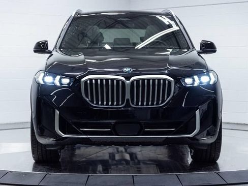 New 2026 BMW X5 xDrive50e w/ Premium Package AWD/4WD image 7