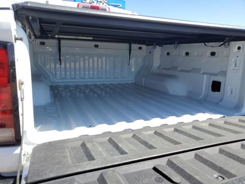 Used 2023 Chevrolet Colorado LT w/ LT Convenience Package III AWD/4WD image 29