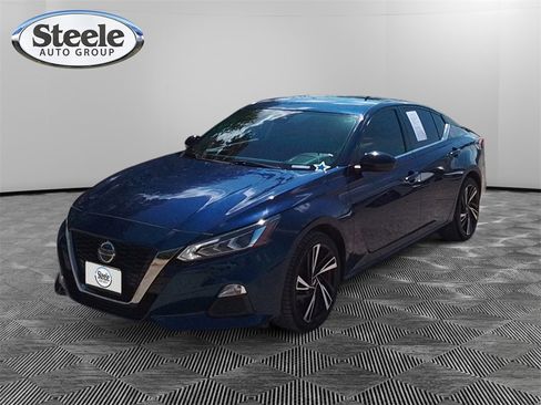 Used 2021 Nissan Altima 2.5 SR image 1