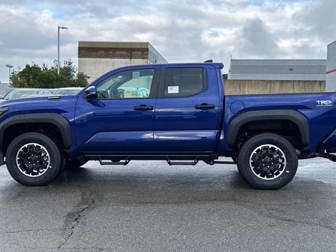 New 2025 Toyota Tacoma TRD Off-Road image 5