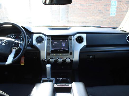 Used 2014 Toyota Tundra SR5 image 13