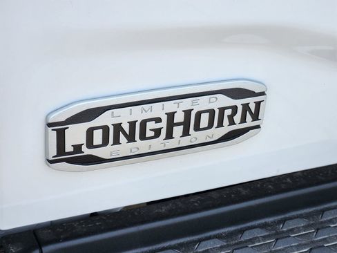 New 2026 RAM 2500 Limited AWD/4WD image 12