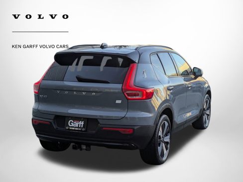Certified 2023 Volvo XC40 Recharge Plus image 3