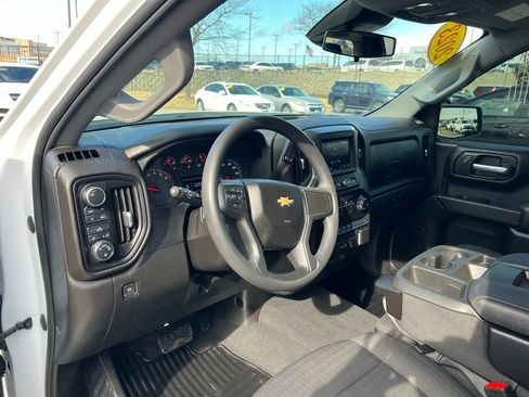 Used 2022 Chevrolet Silverado 1500 Custom image 18