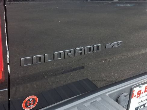 Used 2017 Chevrolet Colorado Z71 AWD/4WD image 28