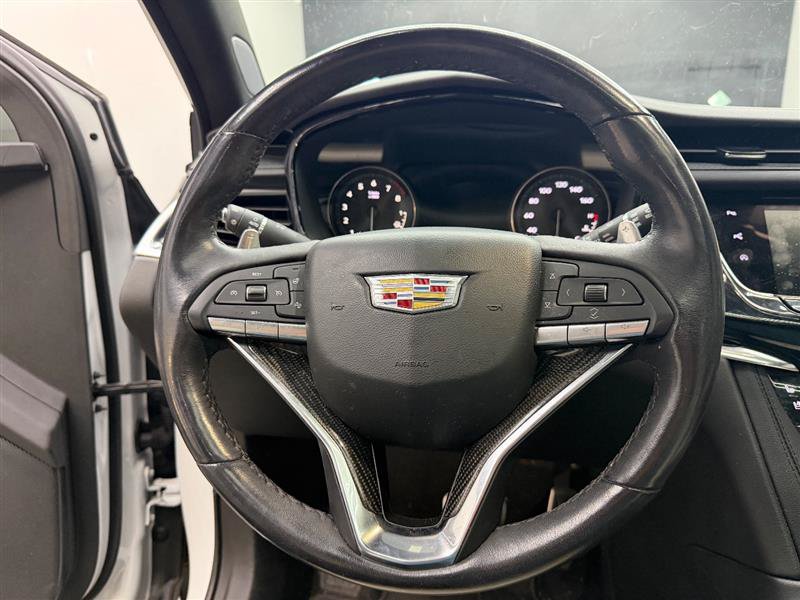 Used 2023 Cadillac XT6 Sport w/ Technology Package AWD/4WD image 10