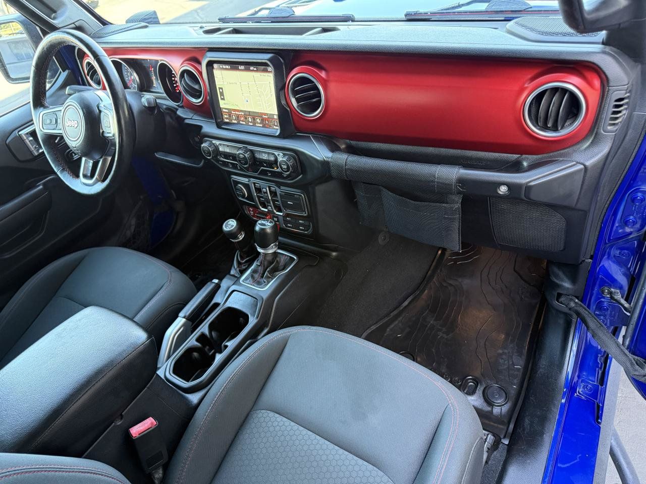 Used 2018 Jeep Wrangler Unlimited Rubicon AWD/4WD image 16
