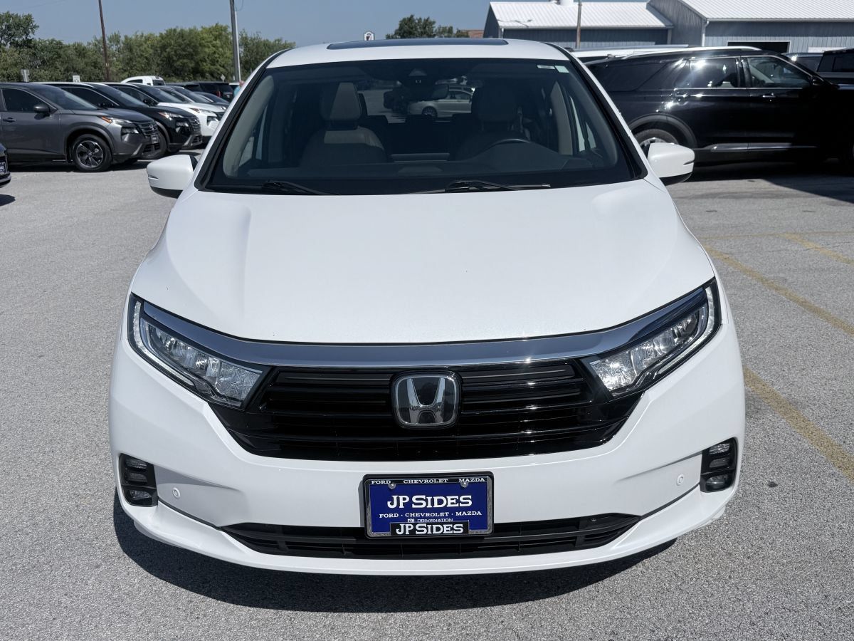 Used 2021 Honda Odyssey Elite image 2