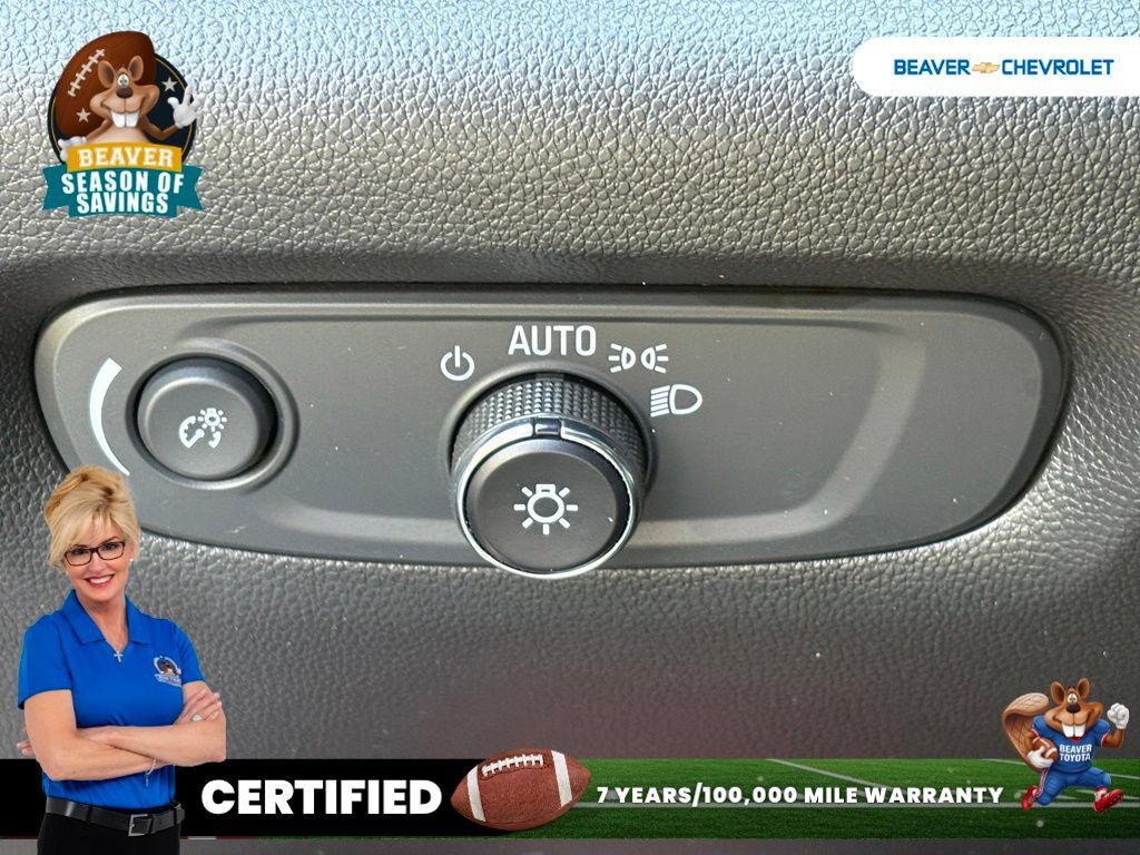 Used 2023 Chevrolet Traverse RS AWD/4WD image 41
