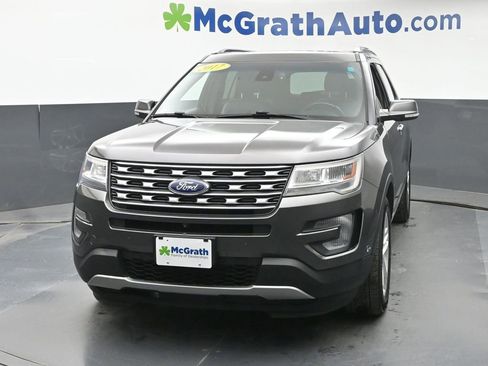 Used 2017 Ford Explorer Limited w/ Equipment Group 301A image 5
