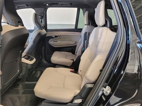 Certified 2026 Volvo XC90 B6 Plus w/ Protection Package image 10