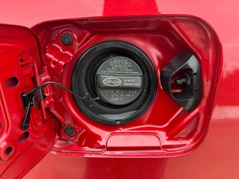 Used 2021 Toyota Corolla LE w/ Carpet Mat Package (TMS) image 44