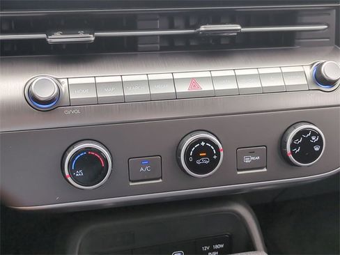 New 2026 Hyundai Kona SE image 24