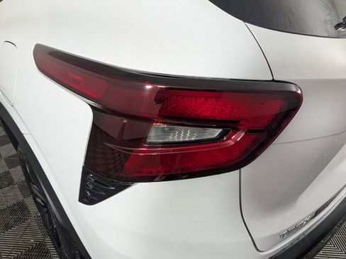 New 2026 Chevrolet Trax ACTIV w/ Driver Confidence Package image 11