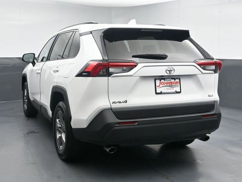 Used 2024 Toyota RAV4 XLE FWD image 6