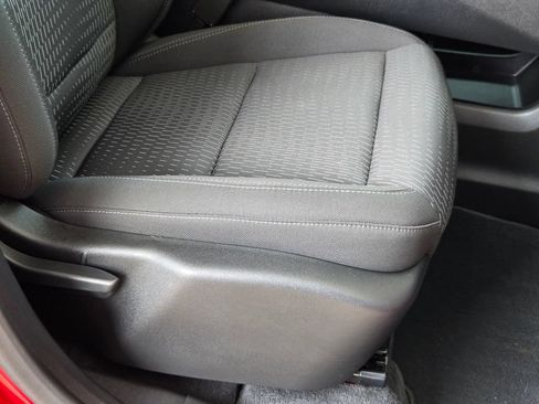 Used 2025 Chevrolet Equinox LT w/ Safety and Technology Package FWD image 28