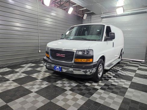 Used 2019 GMC Savana 2500 w/ Driver Convenience Package image 33