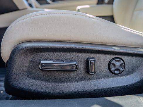 Used 2018 Honda Accord Touring image 28