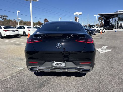 Certified 2025 Mercedes-Benz GLC 300 4MATIC image 4