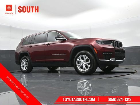 Used 2023 Jeep Grand Cherokee L Limited AWD/4WD image 40