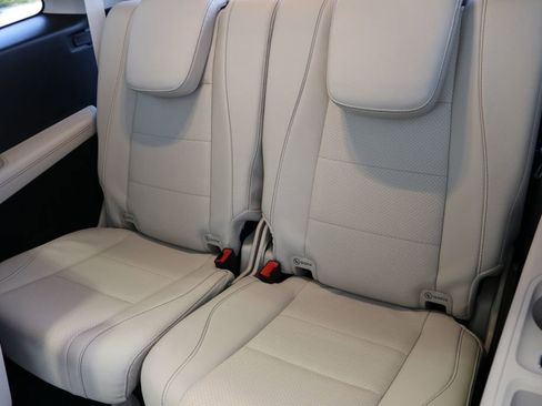 Used 2023 Mercedes-Benz GLS 450 4MATIC image 26