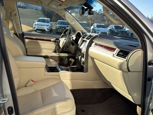 Used 2018 Lexus GX 460 Luxury image 10
