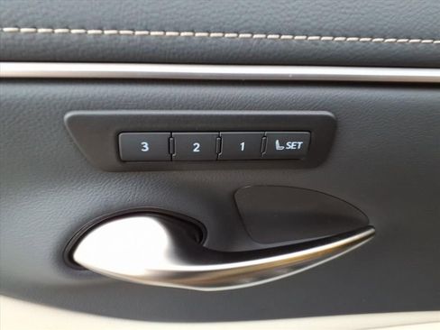 New 2025 Lexus ES 350 w/ Premium Package image 11