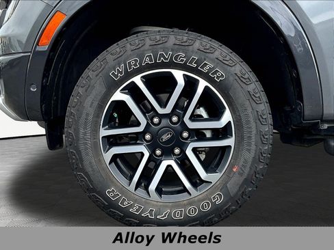 Used 2024 Ford Ranger Lariat w/ FX4 Off-Road Package AWD/4WD image 34