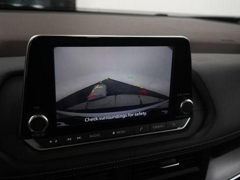 Used 2023 Nissan Rogue SV w/ SV Premium B Package image 21